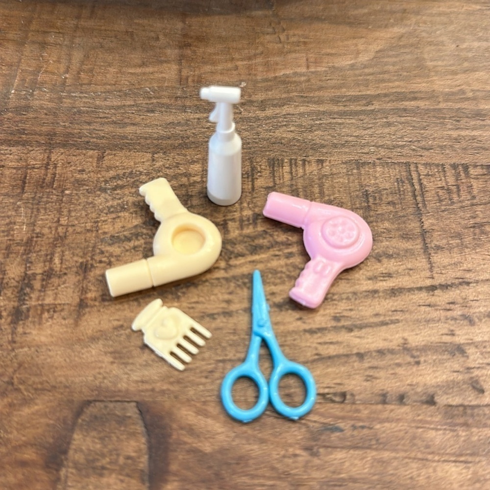 Barbie 5-piece Hair Salon Pretend Play Accessories Vintage 1990’s (small pieces)